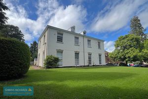 Communal Gardens- click for photo gallery